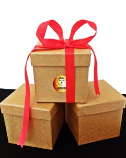 🎉 ¡Super Promo: La Fiesta es con vos! 🎊Llevate dos juegos por solo $4500 🎀
Y celebrá por lo alto compartiendo con quien quieras...💝
Elegite los juegos que más te gusten para hacer(te) ese regalo especial.📬 Hacemos envíos a todo el país.
💰Tarifa Plana: $900.
🚲 Si estás en CABA te llega mañana.🎁 Escribinos para más info!😘#regalos #regalosunicos #regalosnavidad
#artesanal #jugar #juegosdemesa